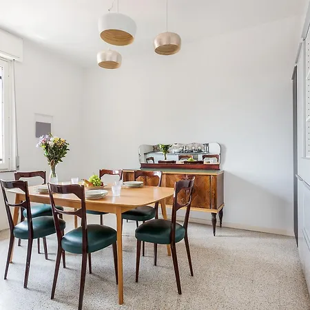 Milano Skyline Flat Apartman *